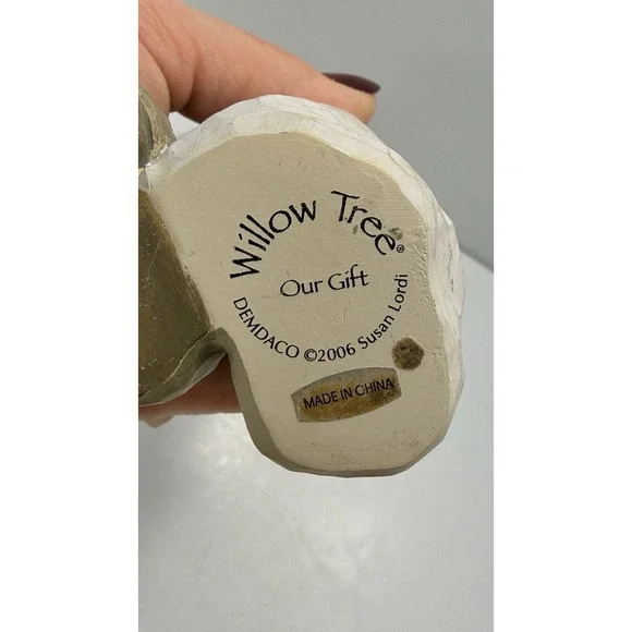 Willow Tree Our Gift Hand Painted Figurine Susan Lordi New Baby Family Gift 2006 - Picture 4 of 8